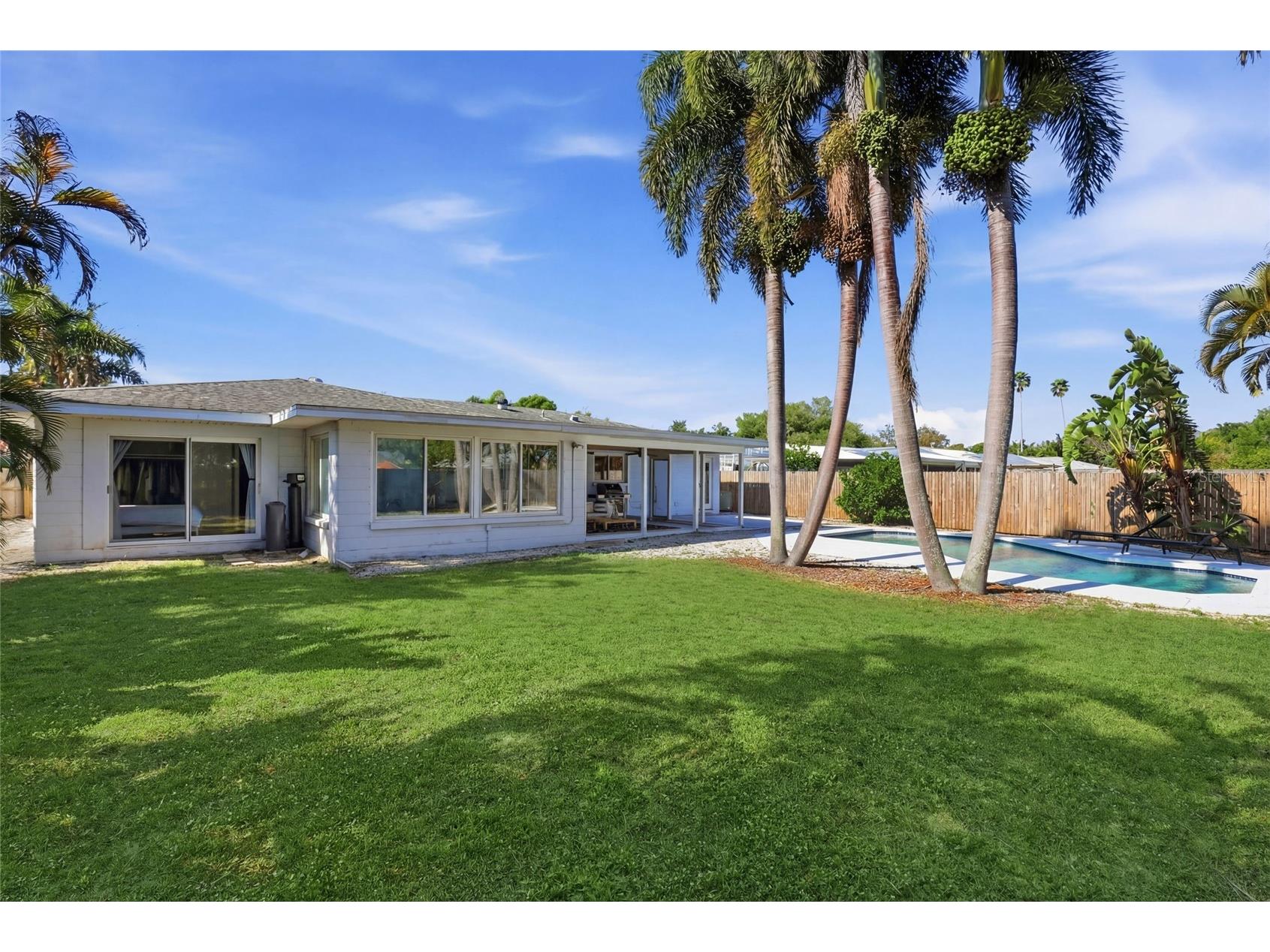 2311 Sunnyside Place Sarasota FL 34239 A4688119 image38