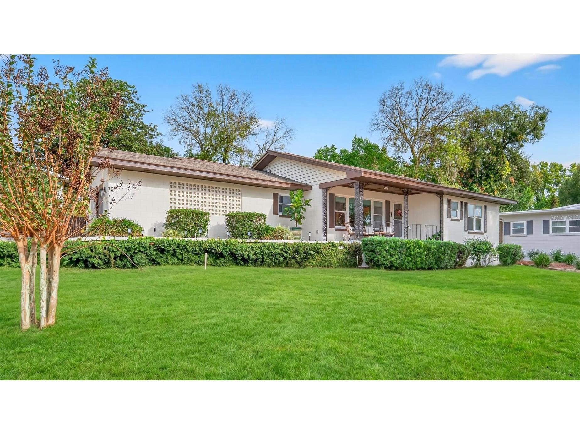 2311 Sunset Drive Eustis FL 32726 - East Crooked Lake G5106378 image1