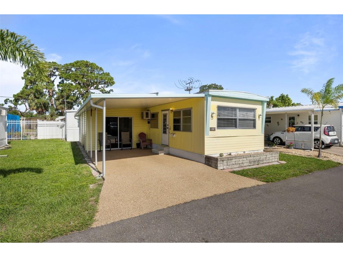 2312 17th Street Court W Bradenton FL 34205 A4658141 image1