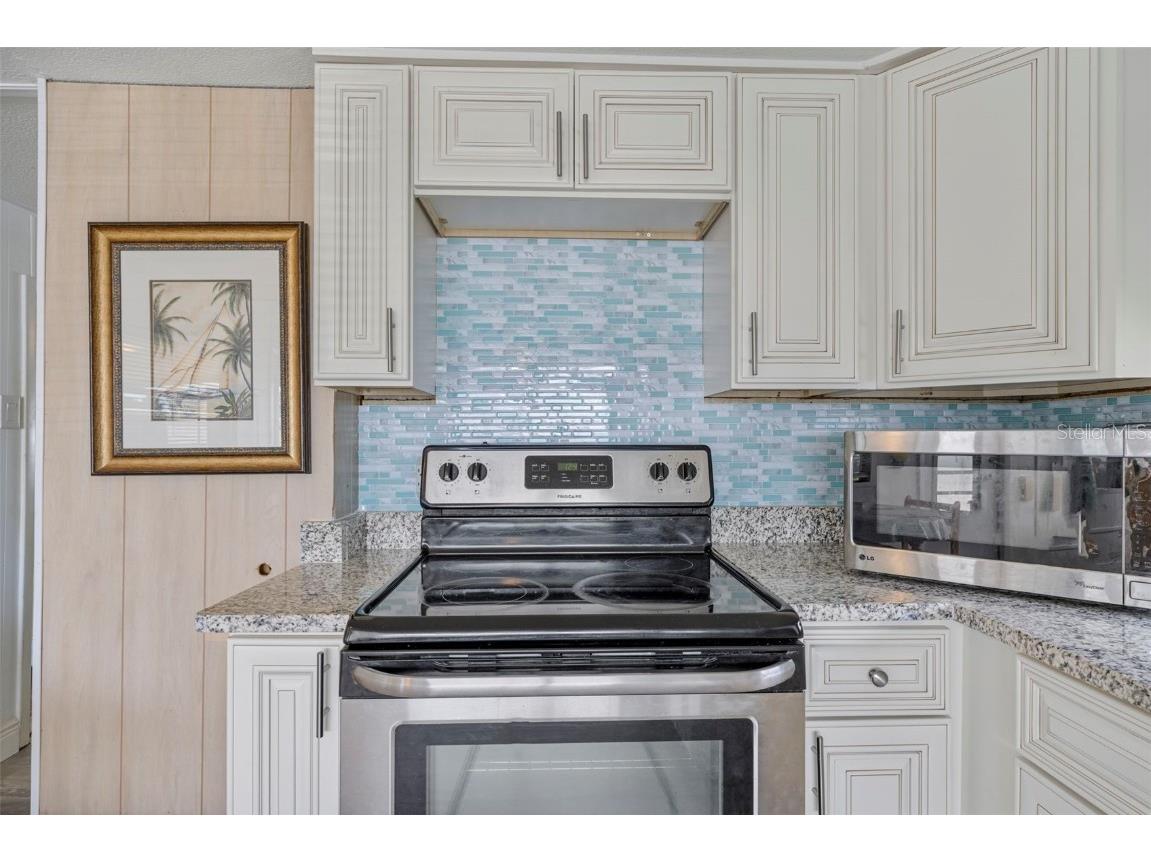 2312 17th Street Court W Bradenton FL 34205 A4658141 image11