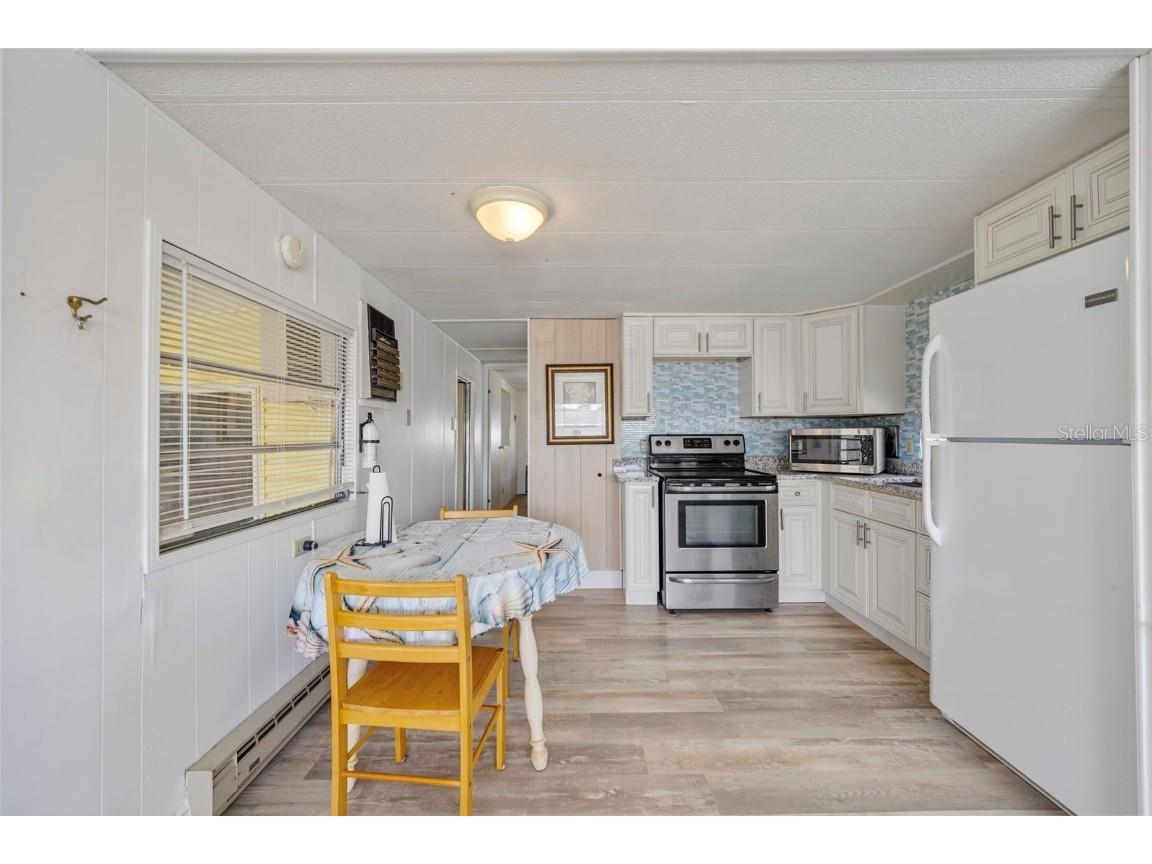 2312 17th Street Court W Bradenton FL 34205 A4658141 image8