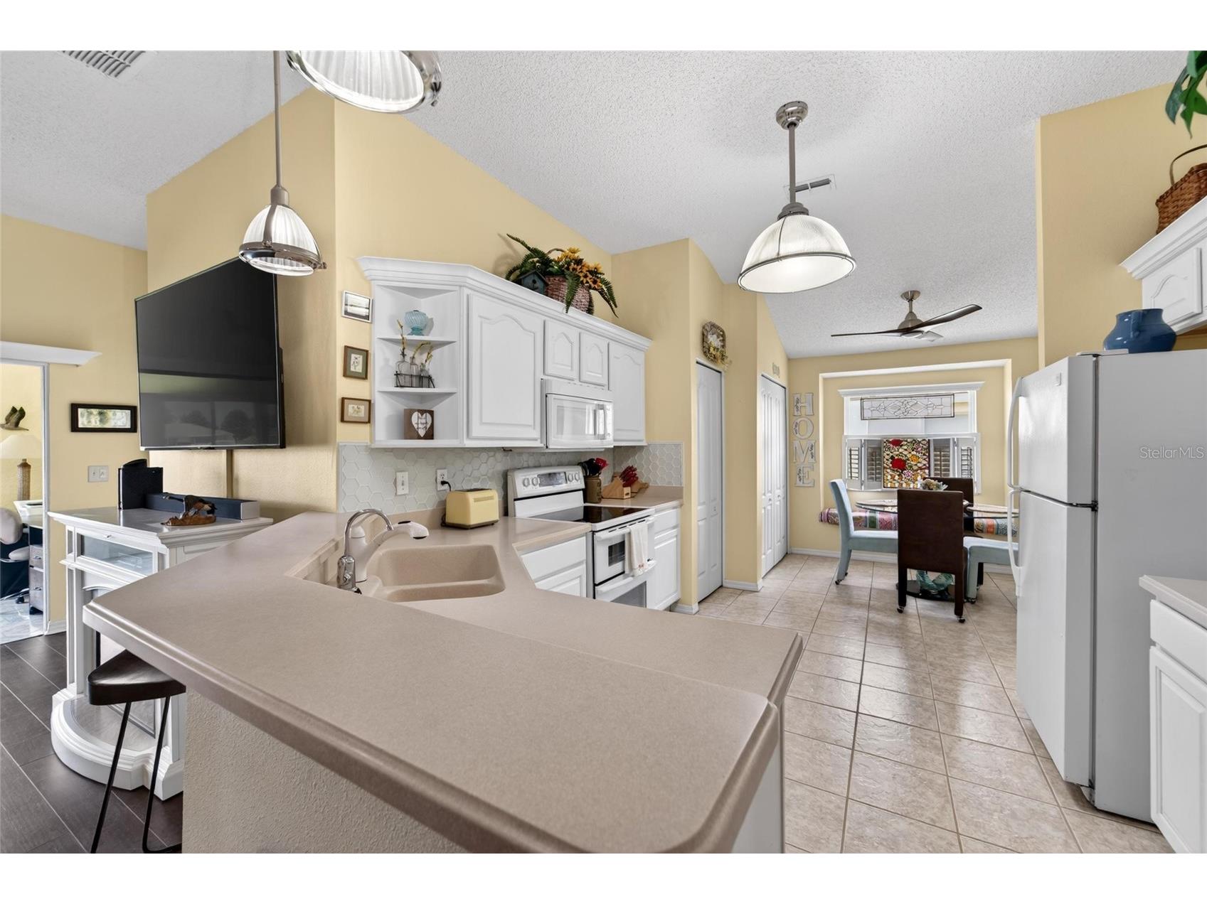 2312 Brookfield Greens Circle #61 Sun City Center FL 33573 TB8498027 image14