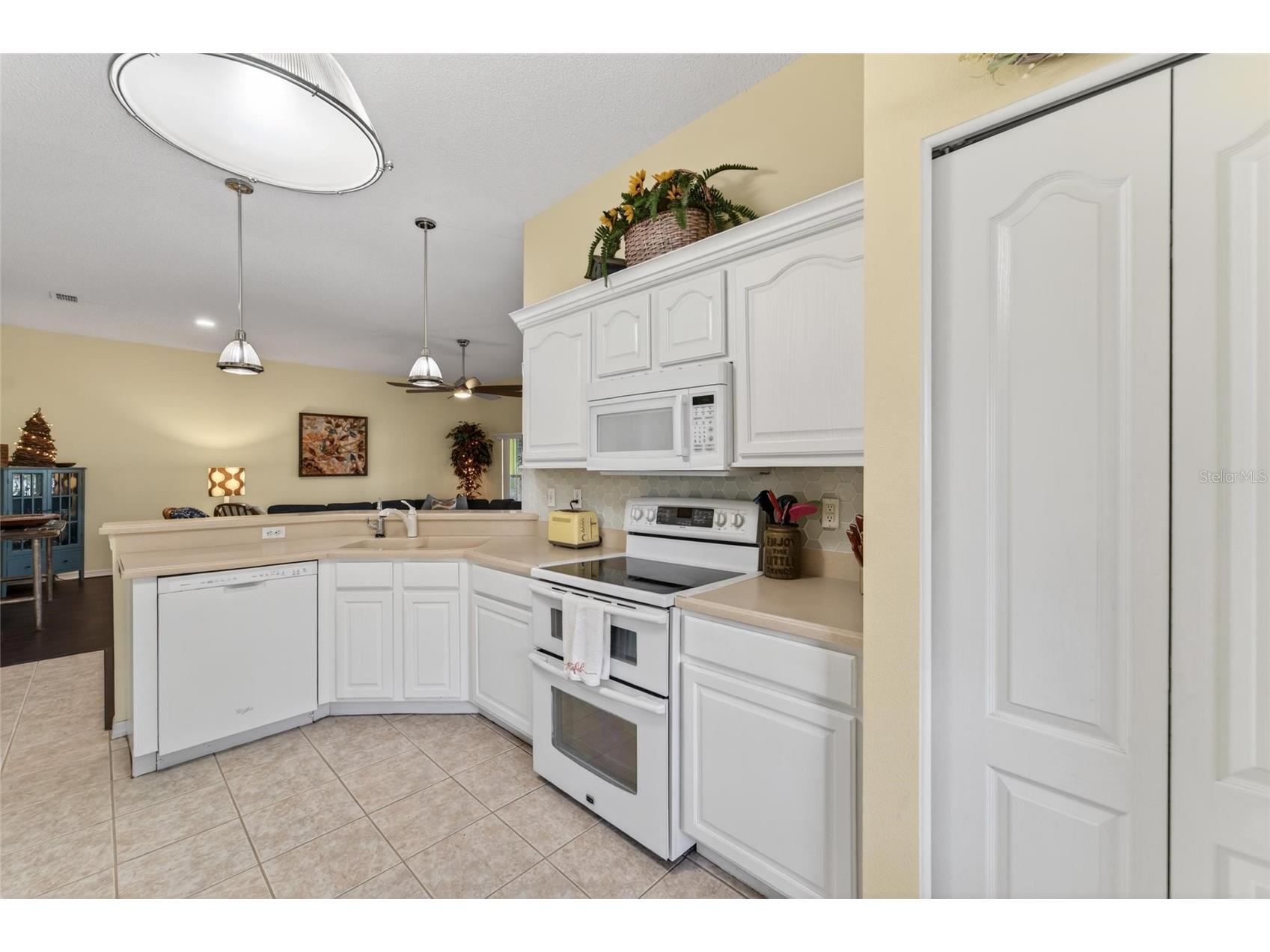 2312 Brookfield Greens Circle #61 Sun City Center FL 33573 TB8498027 image16