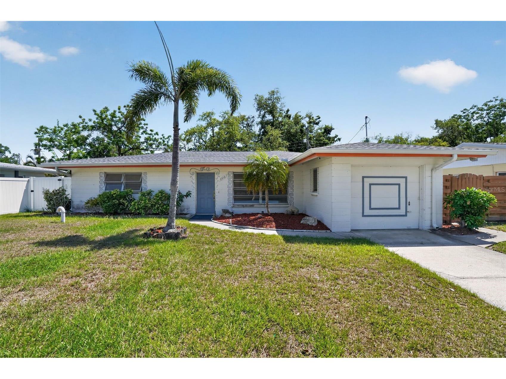 2312 Grove Street Sarasota FL 34239 A4690028 image1