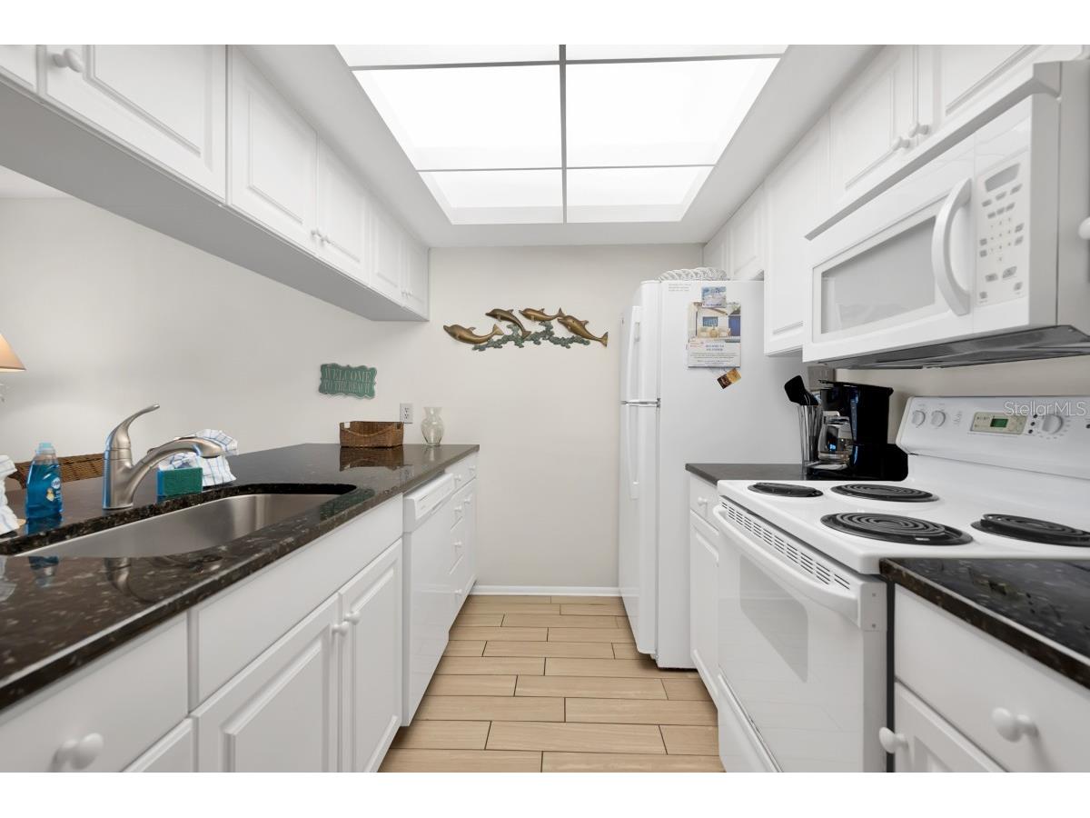 2312 Gulf Drive N #103 Bradenton Beach FL 34217 A4685249 image5