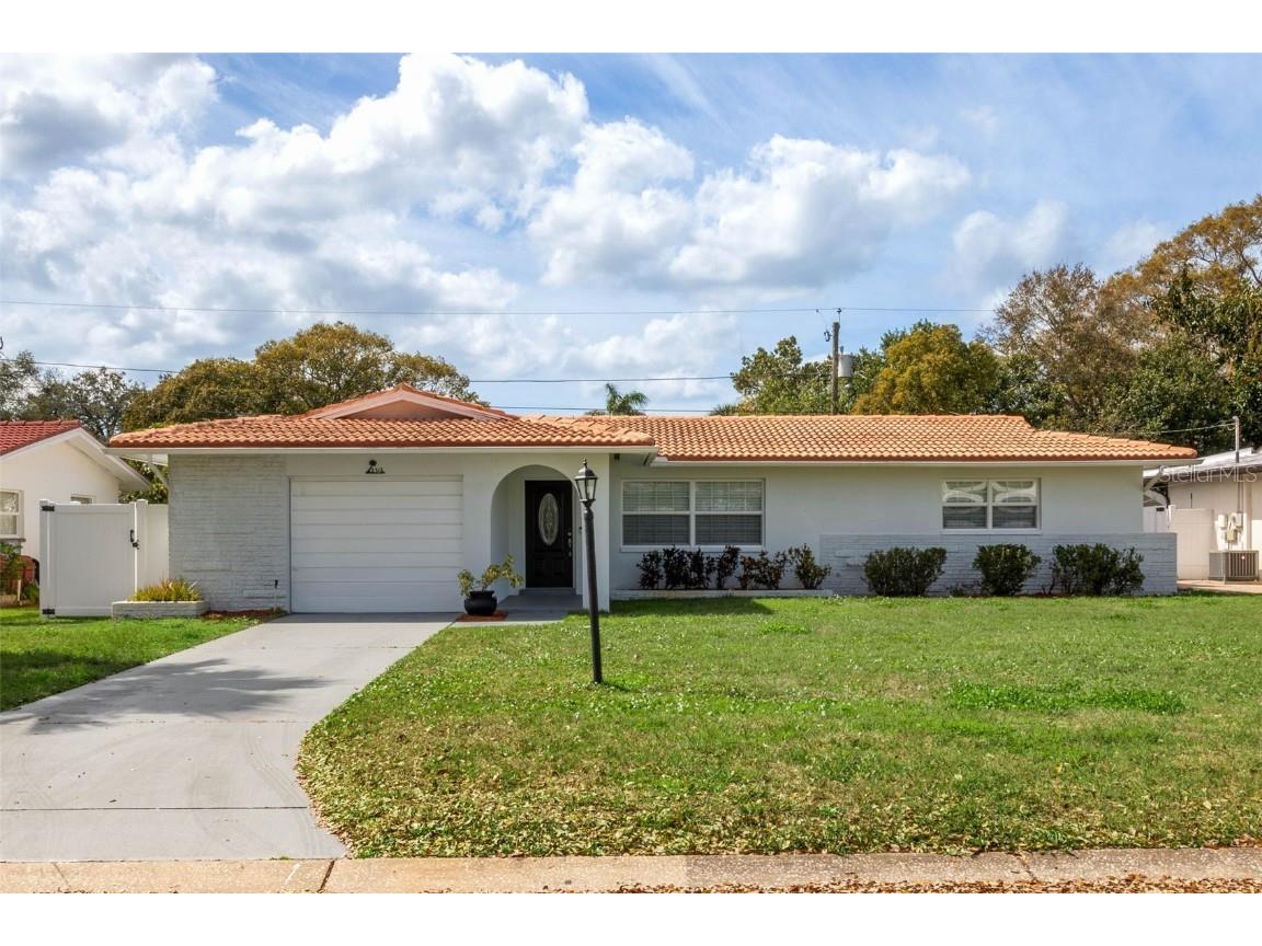 2312 Tudor Lane Clearwater FL 33763 TB8359351 image1
