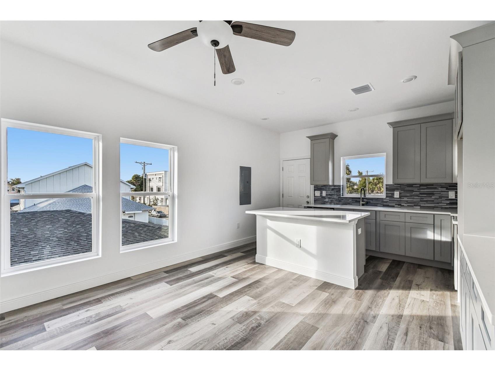 2313 E Columbus Drive Tampa FL 33605 TB8444385 image51