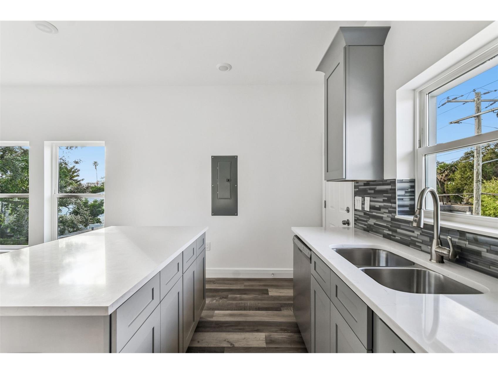 2313 E Columbus Drive Tampa FL 33605 TB8444385 image58