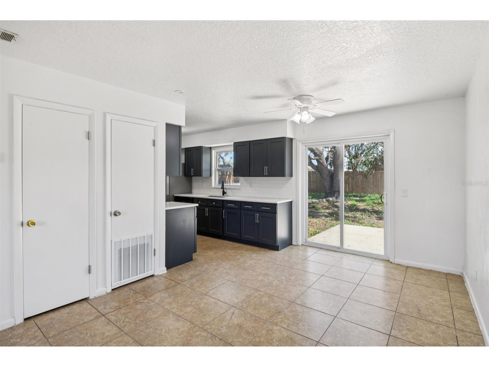 2313 Fleet Circle Orlando FL 32817 O6391540 image5