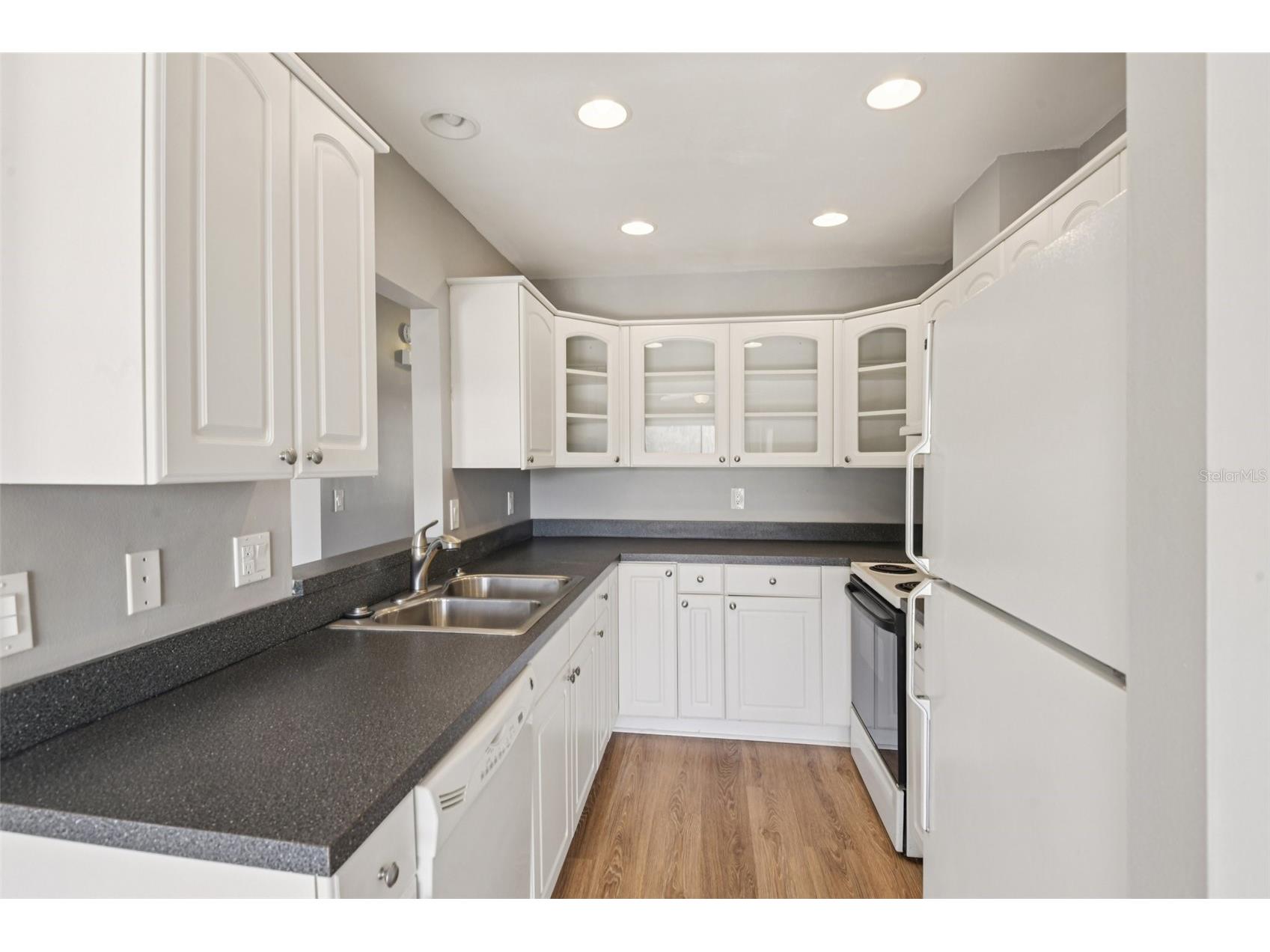 2313 Grenoble Place Sun City Center FL 33573 TB8477375 image13