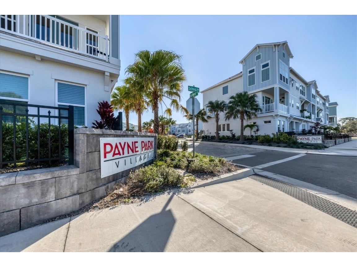 2313 Lindstrom Street Sarasota FL 34237 A4522618 image1