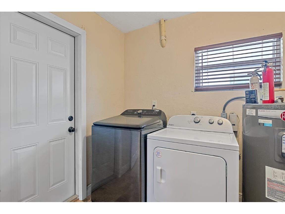 2313 Loma Linda Street Sarasota FL 34239 A4671821 image21