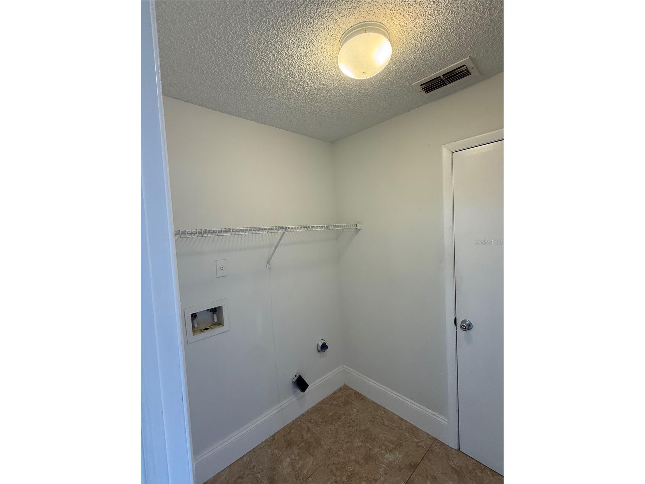 2313 Palm Creek Orlando FL 32822 O6418951 image10