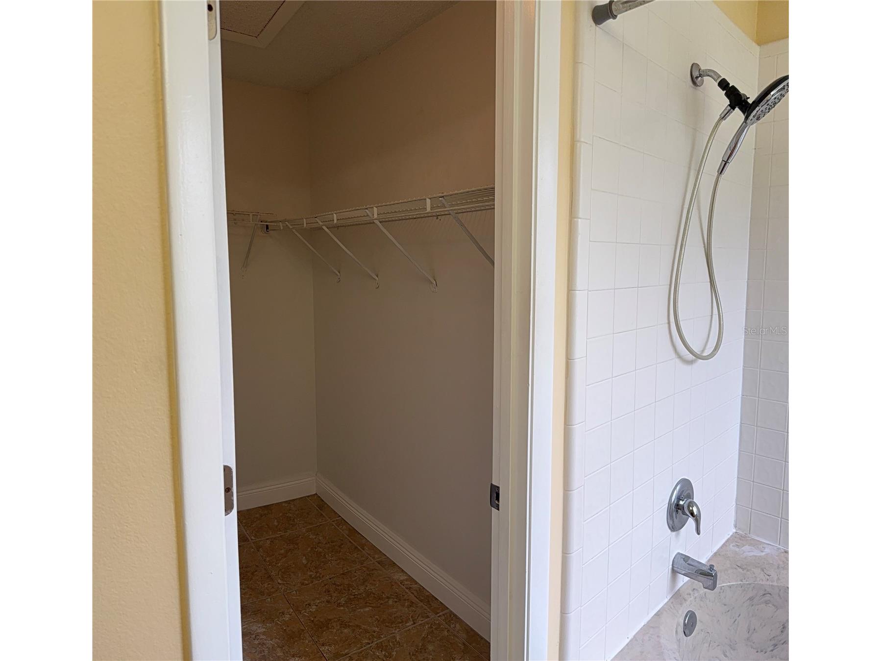 2313 Palm Creek Orlando FL 32822 O6418951 image14