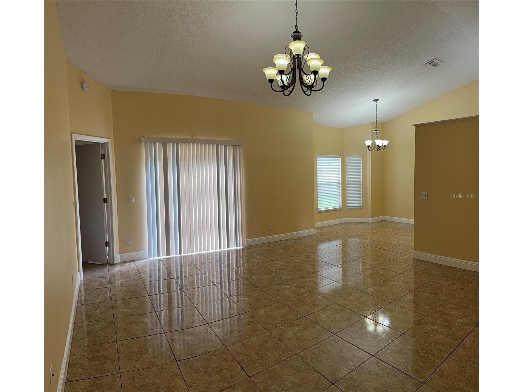 2313 Palm Creek Orlando FL 32822 O6418951 image4