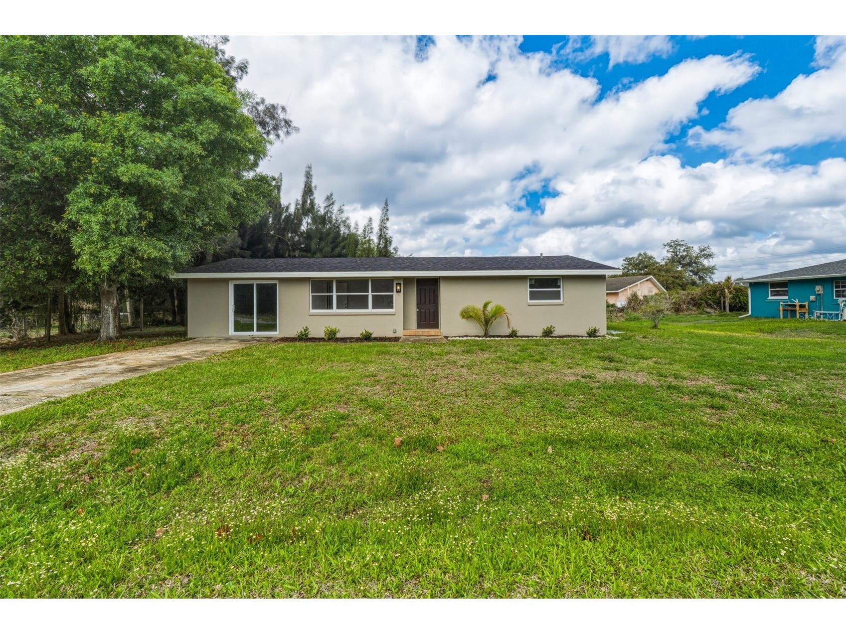 2313 Pinegrove Circle Punta Gorda FL 33982 C7523957 image1