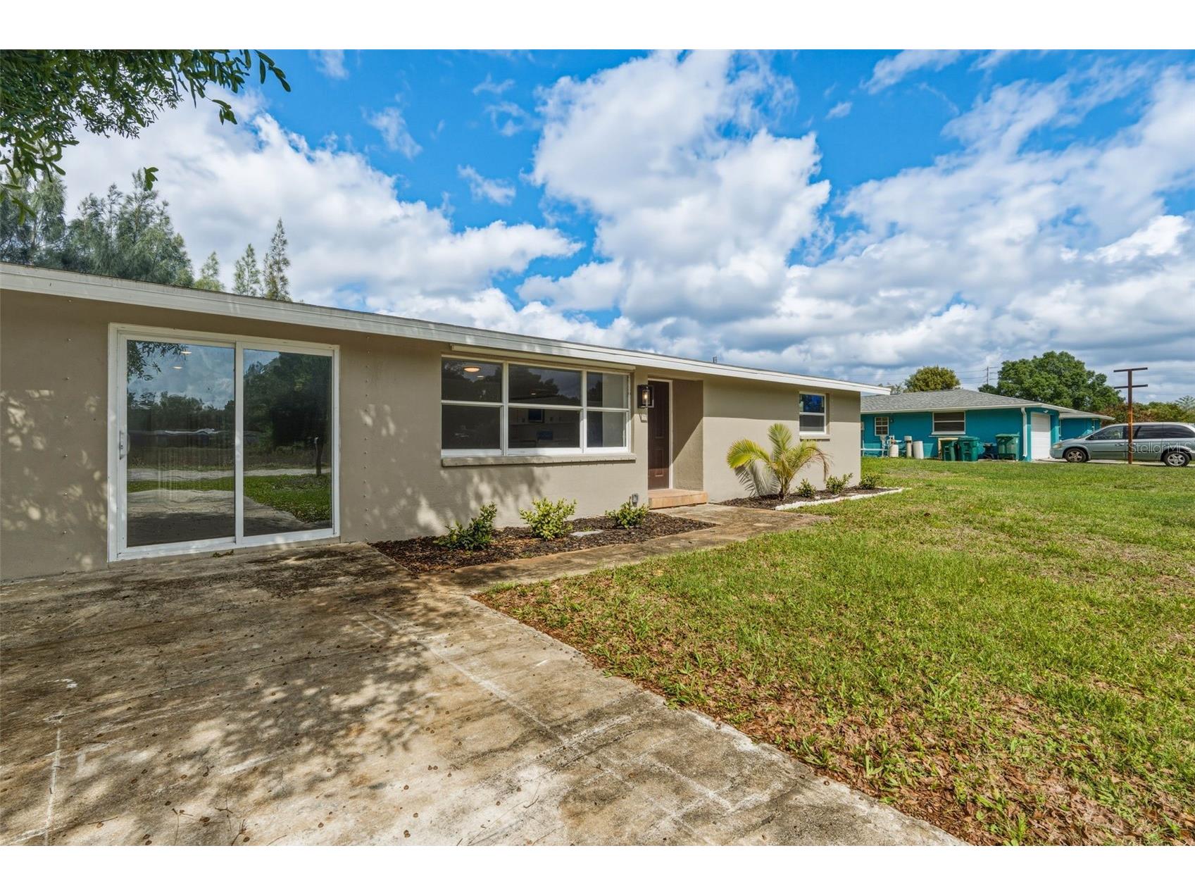 2313 Pinegrove Circle Punta Gorda FL 33982 C7523957 image2