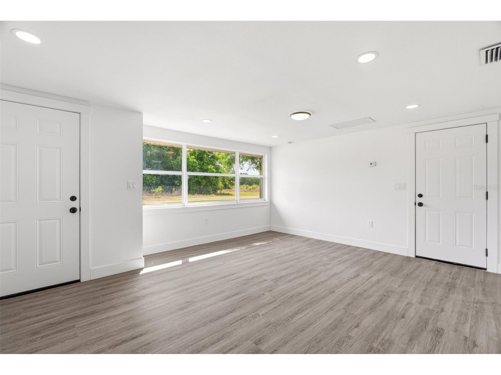 2313 Pinegrove Circle Punta Gorda FL 33982 C7523957 image3