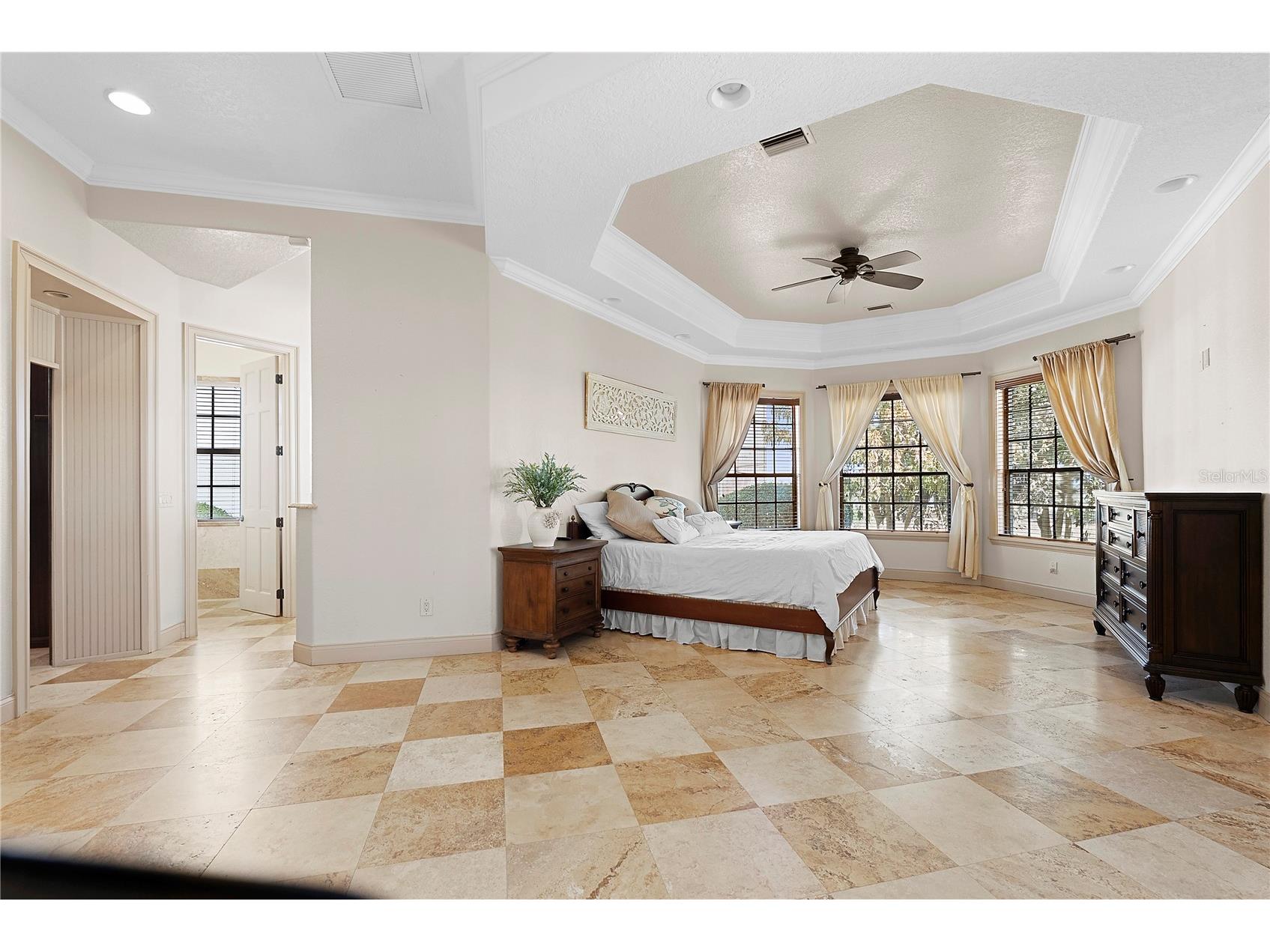 2313 Roat Drive Orlando FL 32835 O6380993 image8