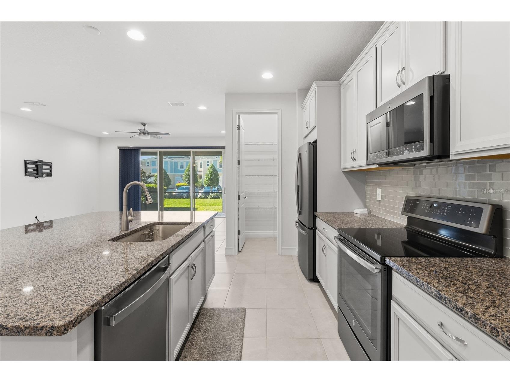 2313 Sunset Wind Loop Oldsmar FL 34677 TB8461950 image13