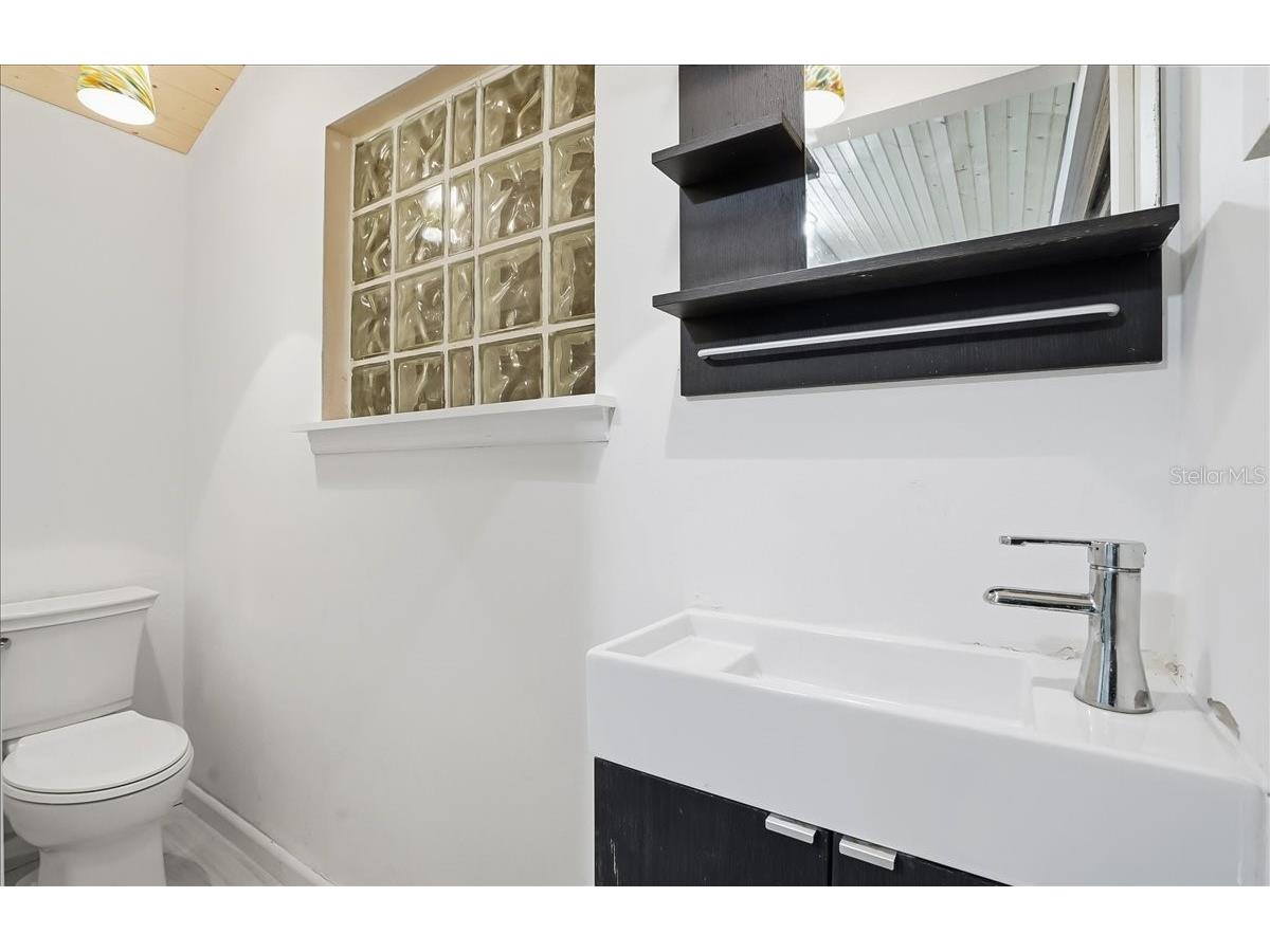 2313 W Bristol Avenue Tampa FL 33609 TB8477723 image33