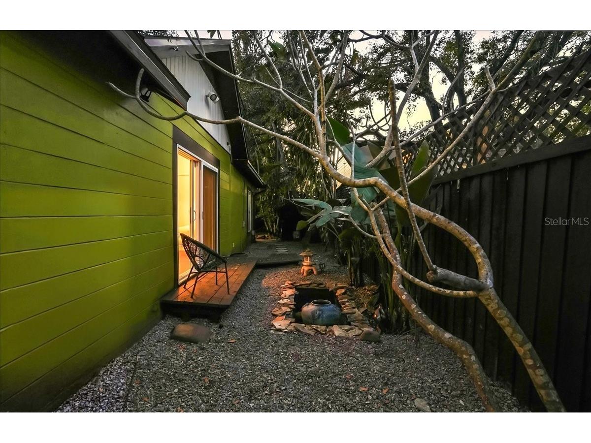 2313 W Bristol Avenue Tampa FL 33609 TB8477723 image39