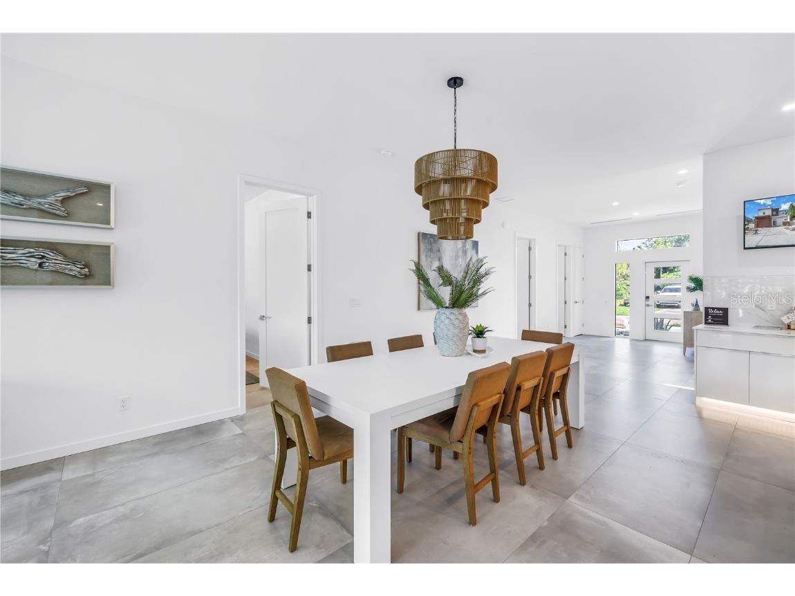 2314 Floyd Street Sarasota FL 34239 A4654349 image10