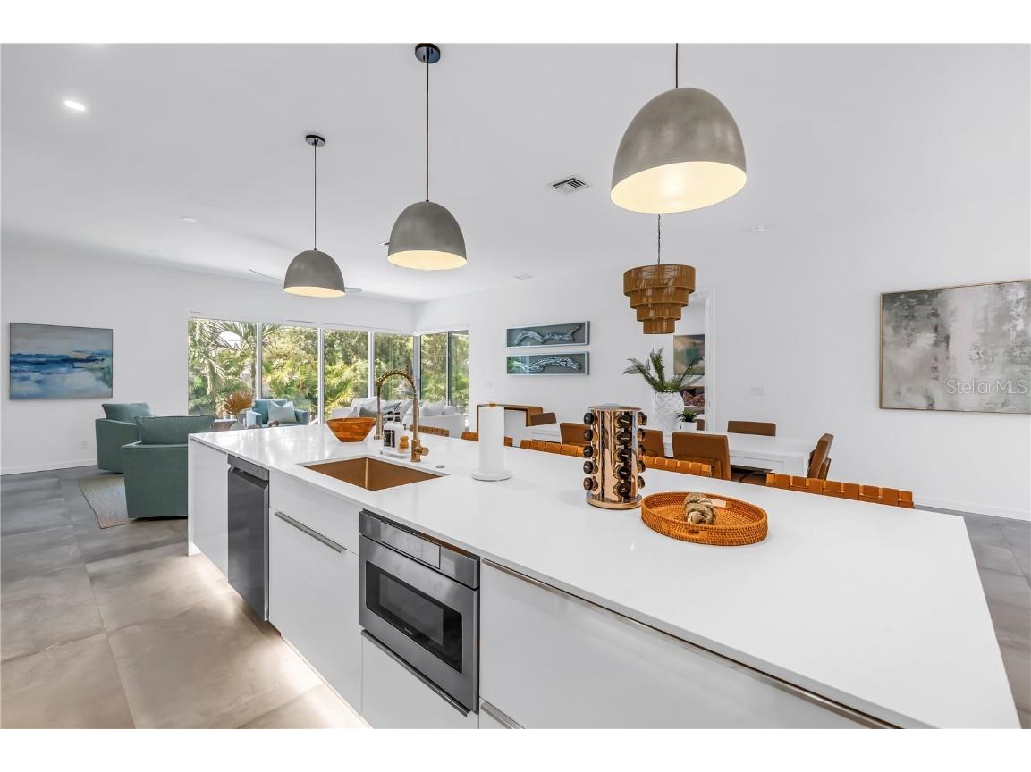 2314 Floyd Street Sarasota FL 34239 A4654349 image17