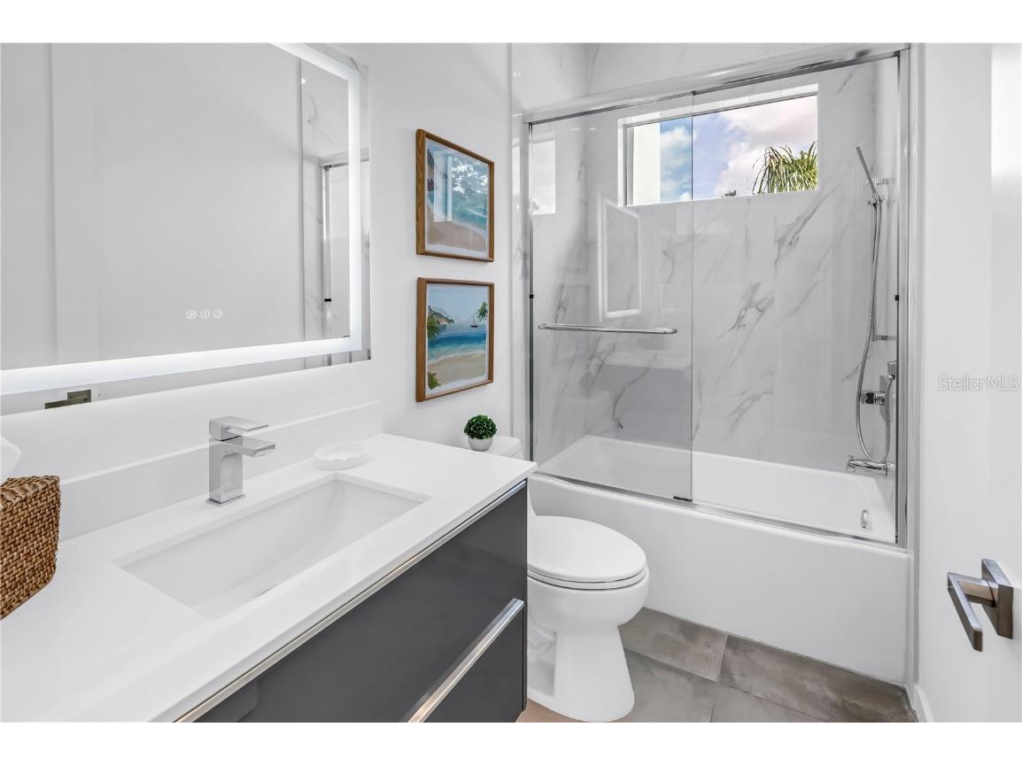 2314 Floyd Street Sarasota FL 34239 A4654349 image28