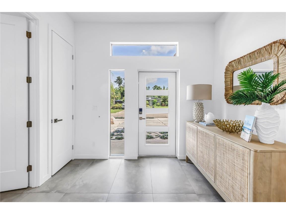 2314 Floyd Street Sarasota FL 34239 A4654349 image5