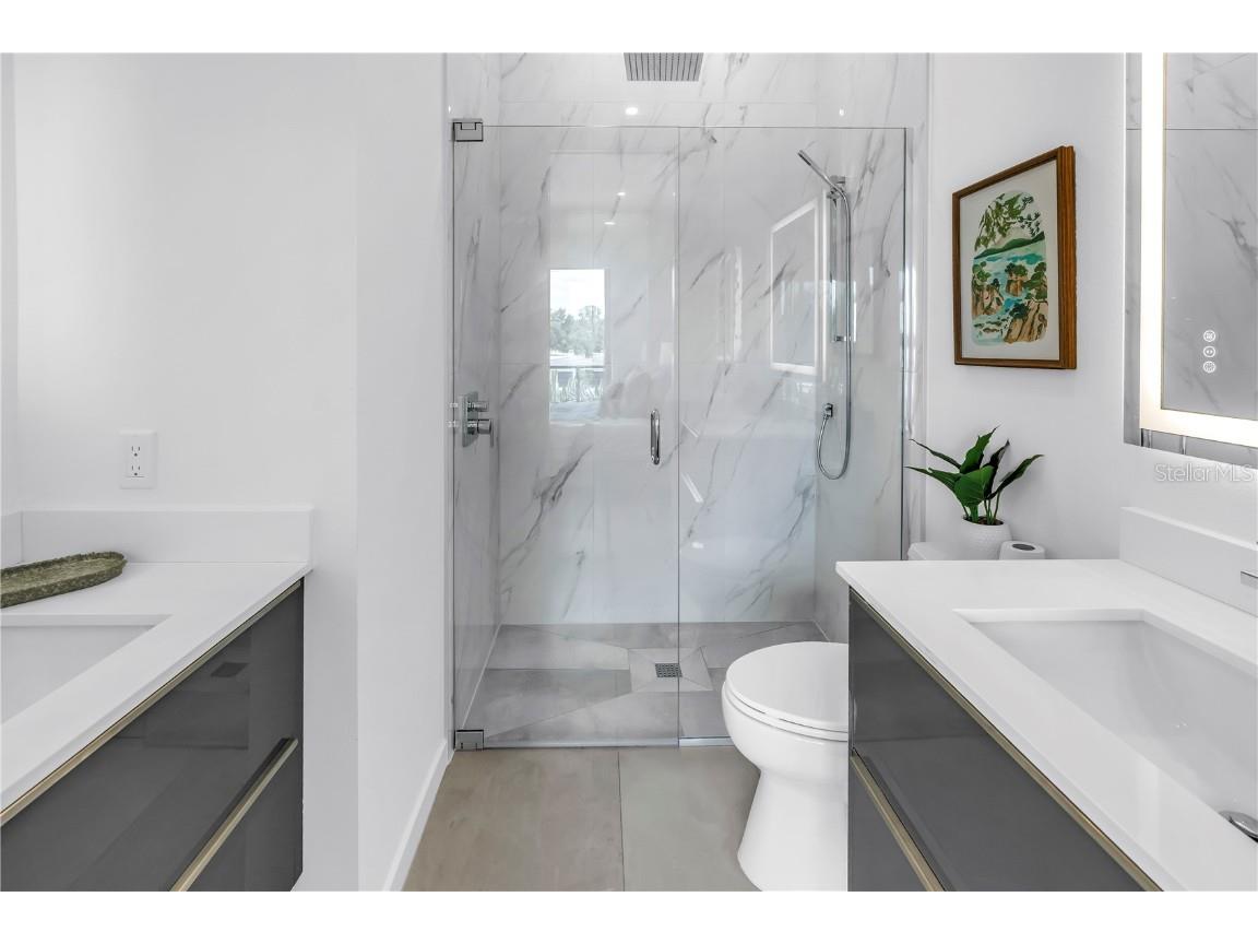 2314 Floyd Street Sarasota FL 34239 A4654349 image50