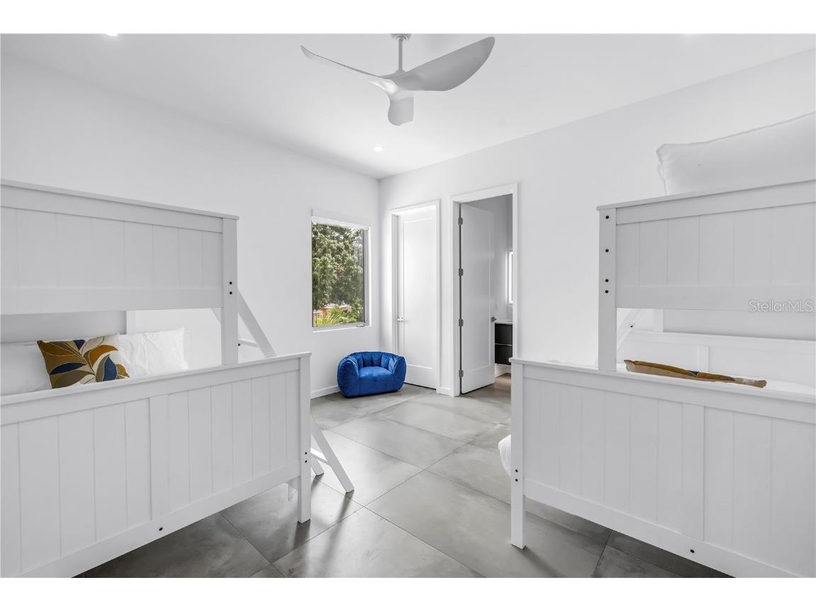 2314 Floyd Street Sarasota FL 34239 A4654349 image52