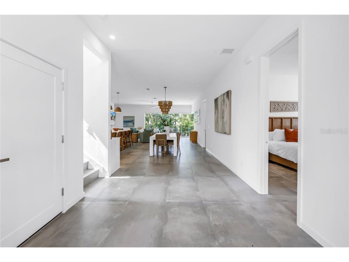 2314 Floyd Street Sarasota FL 34239 A4654349 image6