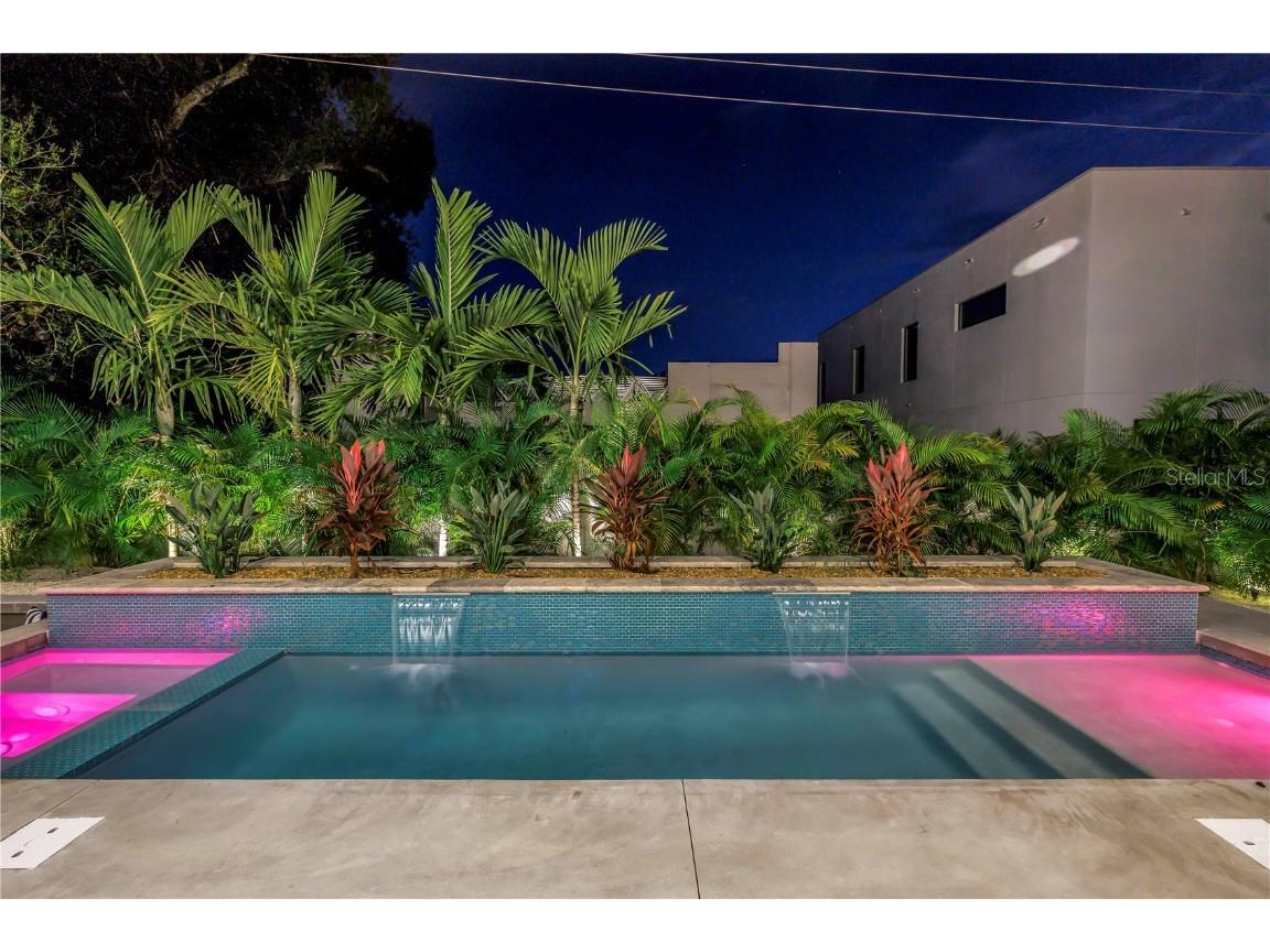 2314 Floyd Street Sarasota FL 34239 A4654349 image75