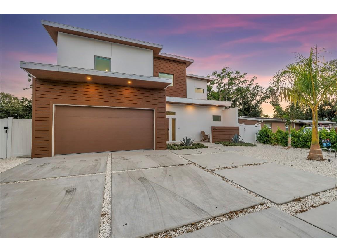 2314 Floyd Street Sarasota FL 34239 A4657259 image2