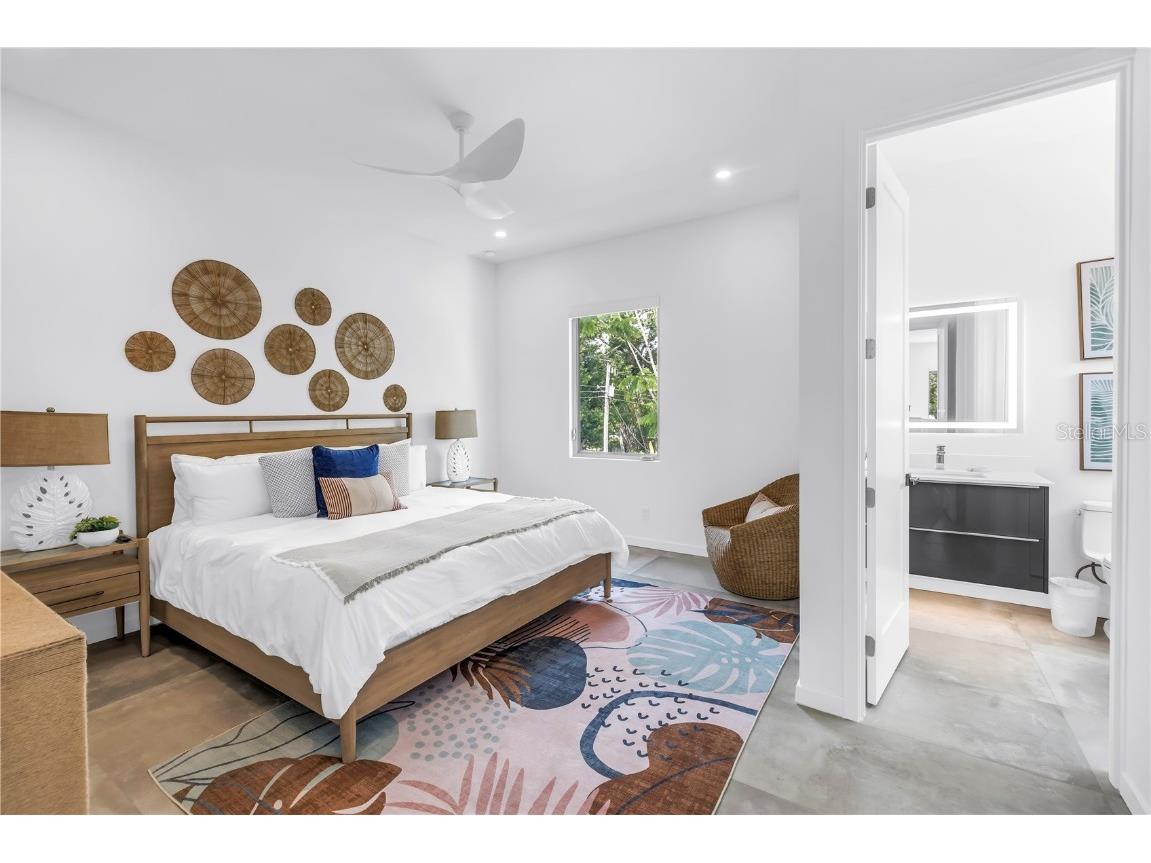 2314 Floyd Street Sarasota FL 34239 A4657259 image39