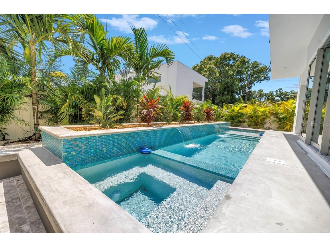 2314 Floyd Street Sarasota FL 34239 A4657259 image69