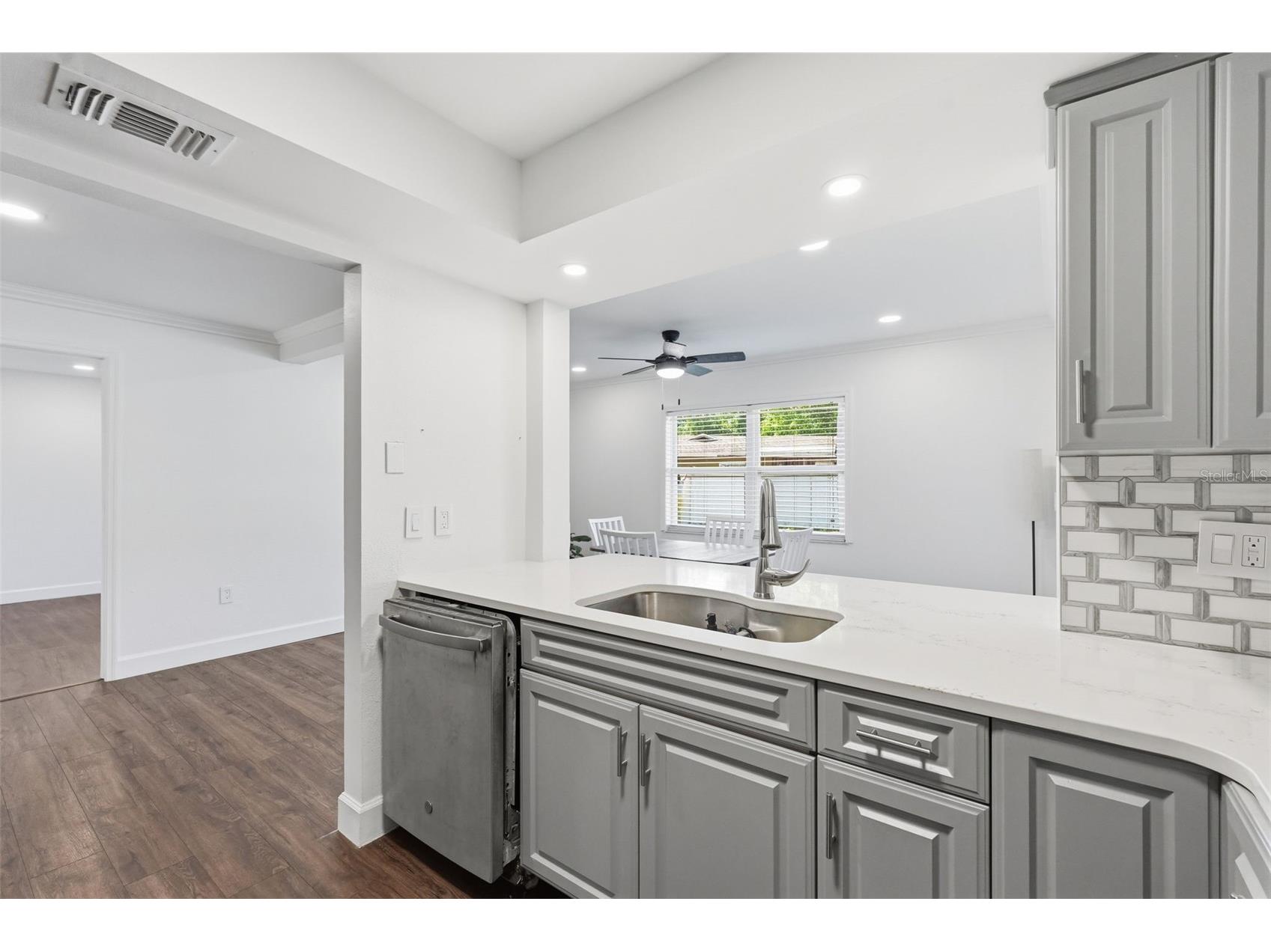 2314 Landon Terrace Palm Harbor FL 34683 TB8492430 image10