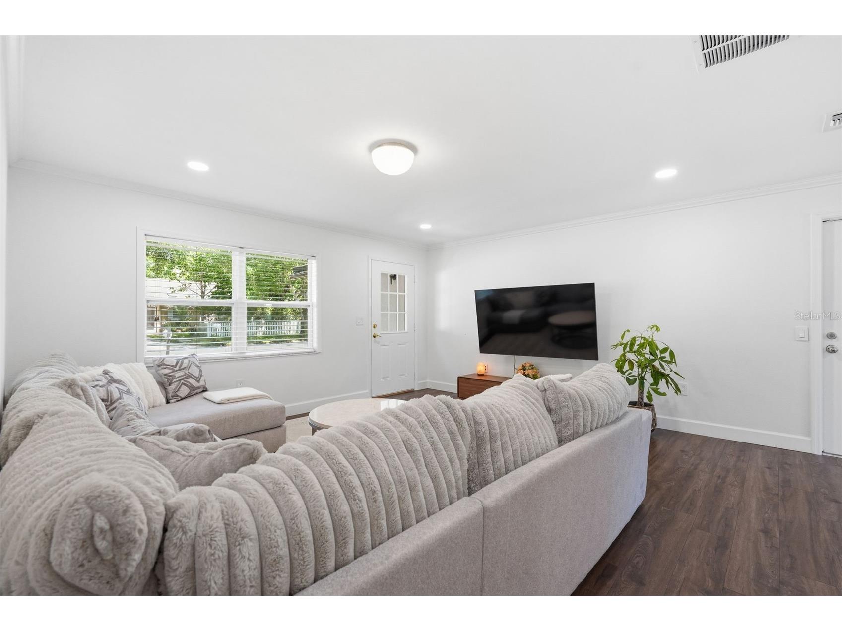 2314 Landon Terrace Palm Harbor FL 34683 TB8492430 image6
