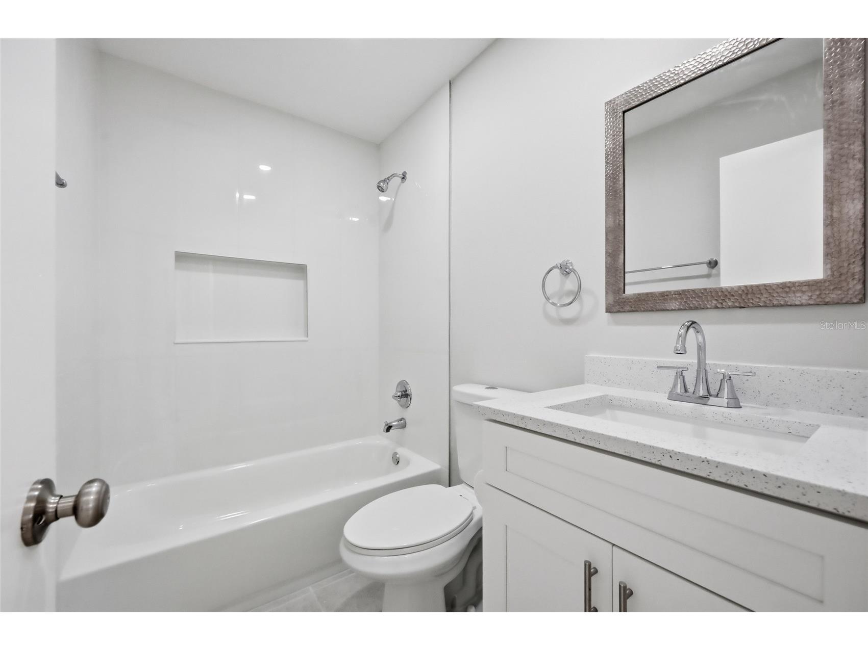 2314 Queensway Road Orlando FL 32808 O6409981 image10