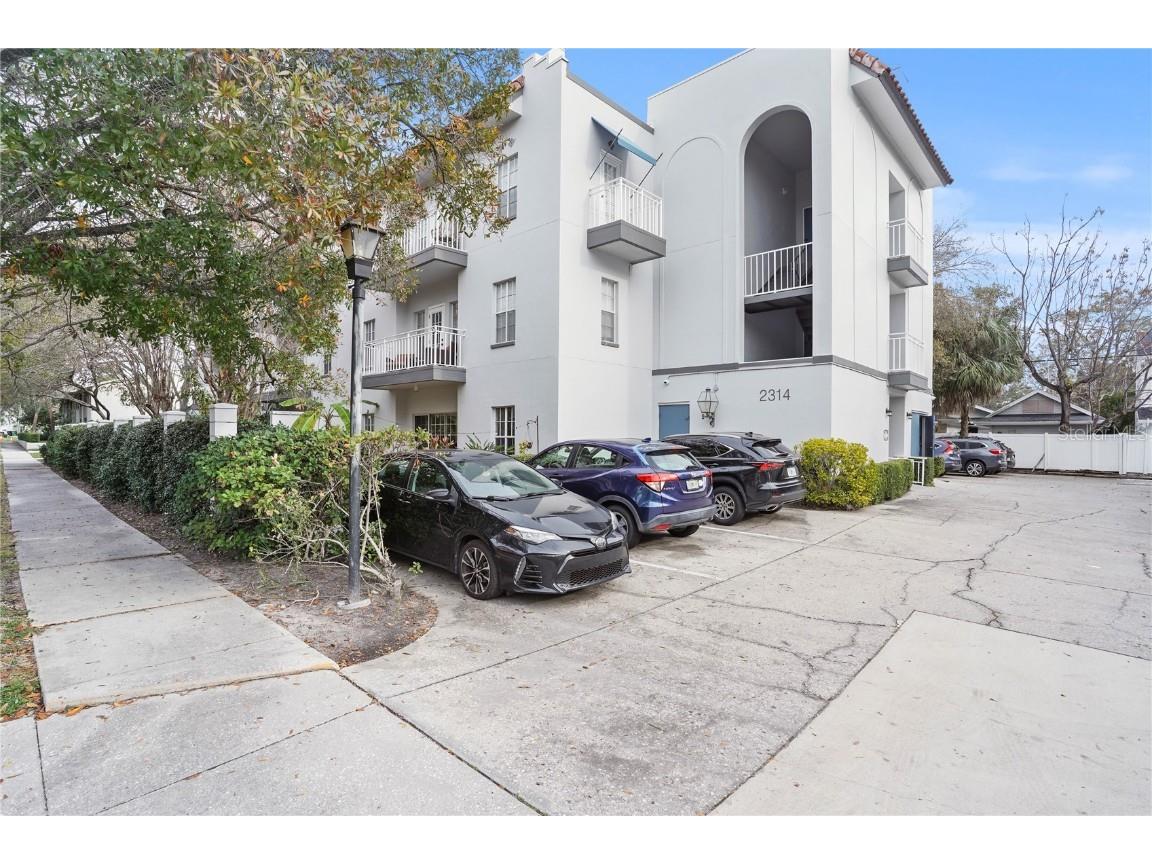 2314 S Clewis Court #201 Tampa FL 33629 TB8341358 image1