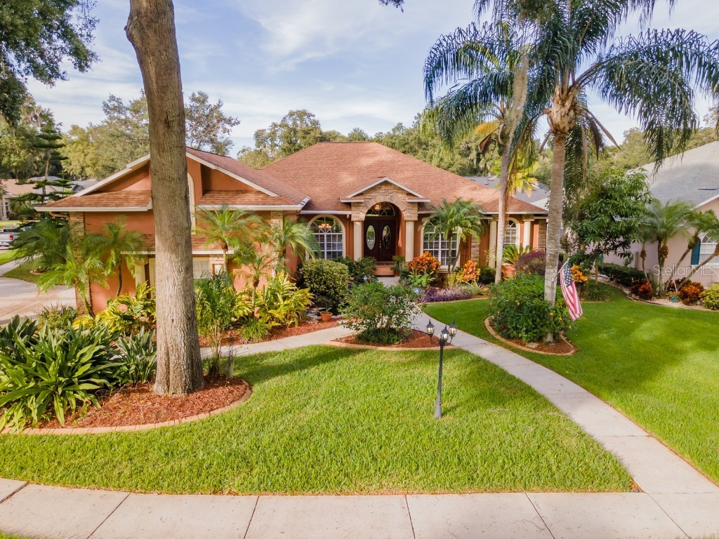 2314 Valrico Forest Drive Valrico FL 33594 T3491479 image1