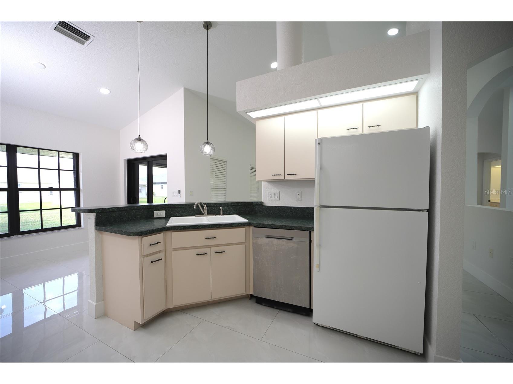 23146 Ambassador Avenue Port Charlotte FL 33954 C7527049 image14