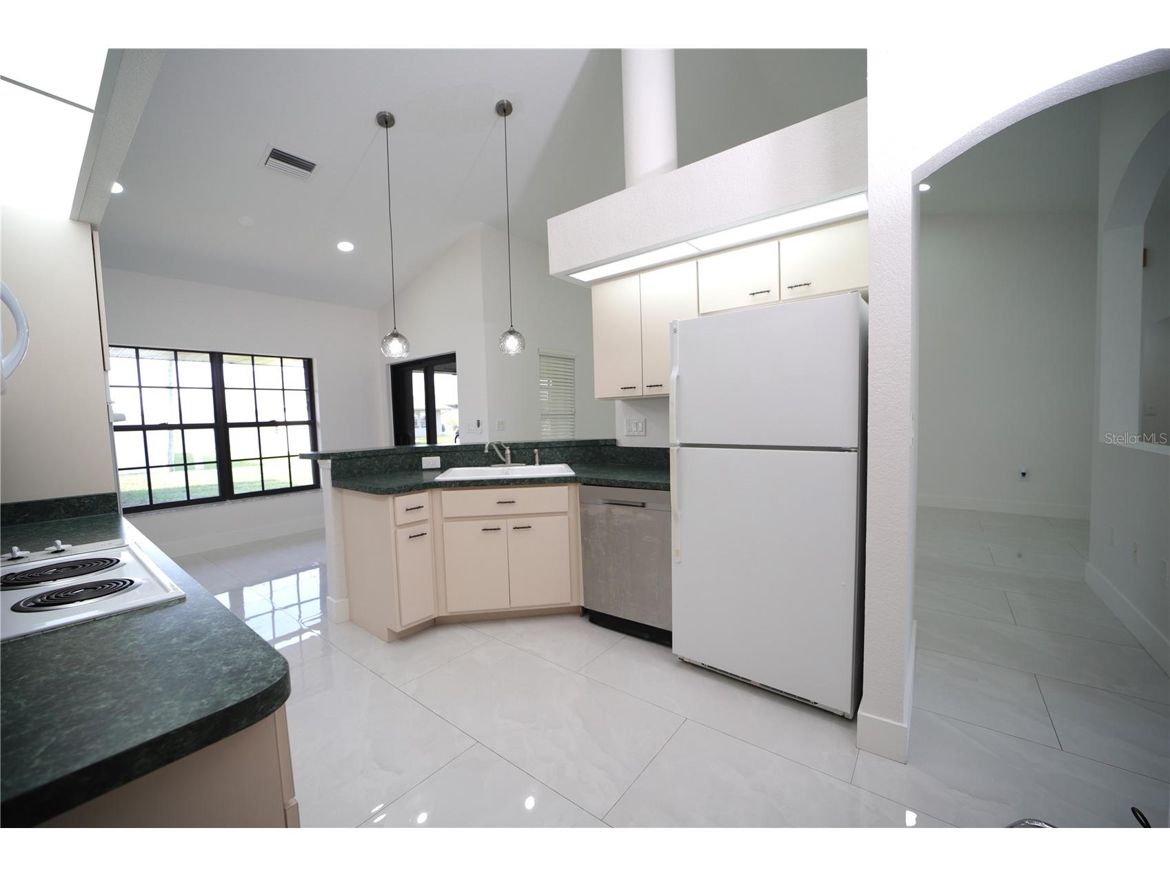 23146 Ambassador Avenue Port Charlotte FL 33954 C7527049 image15