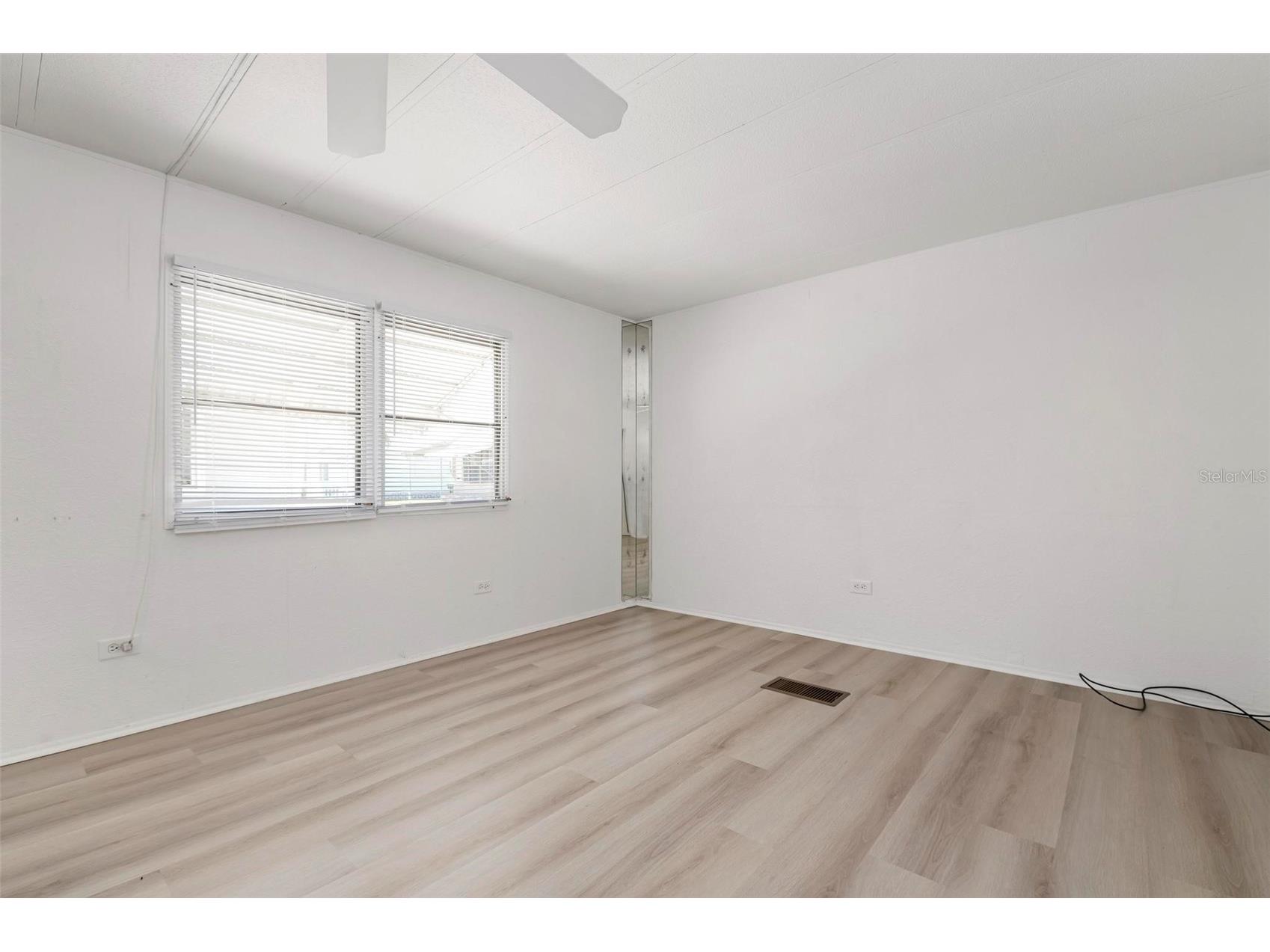 2315 17th Street Lane W Bradenton FL 34205 A4682260 image5