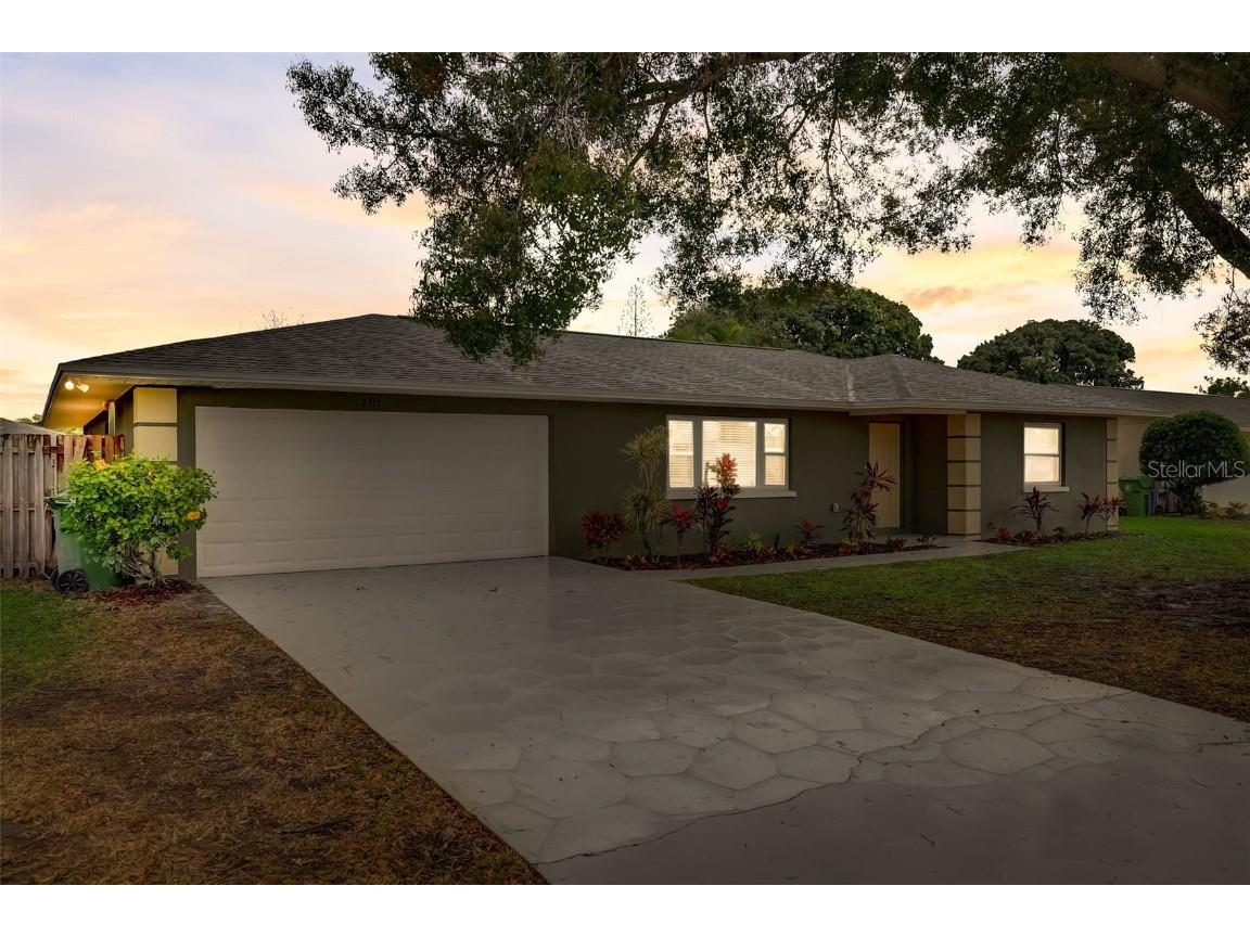 2315 35th Street W Bradenton FL 34205 T3494361 image1
