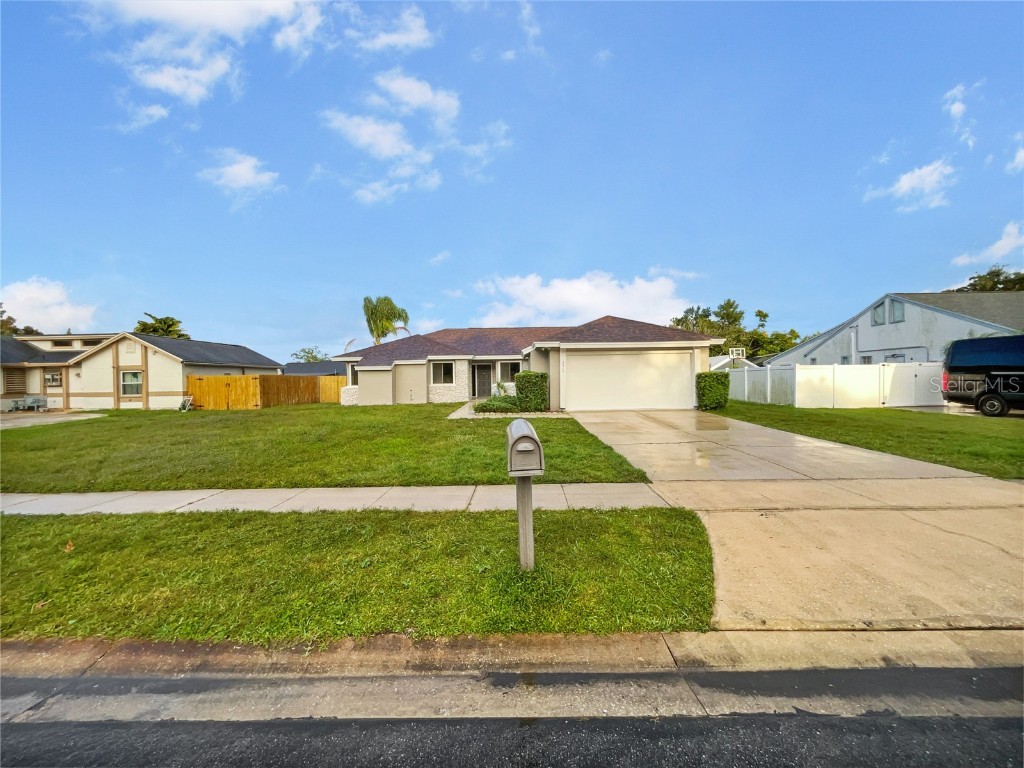 2315 Hidden Lake Street Kissimmee FL 34741 O6350189 image1