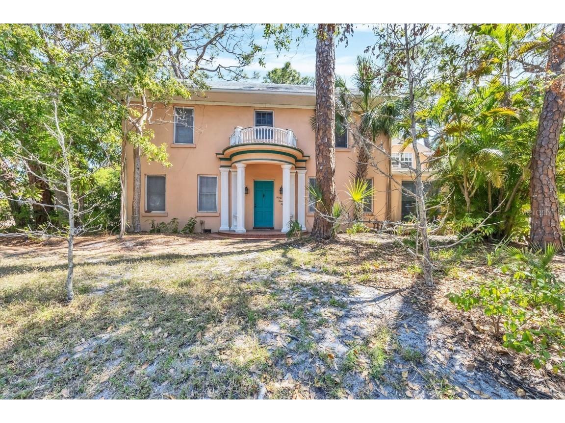 2315 Mcclellan Parkway Sarasota FL 34239 A4648019 image1