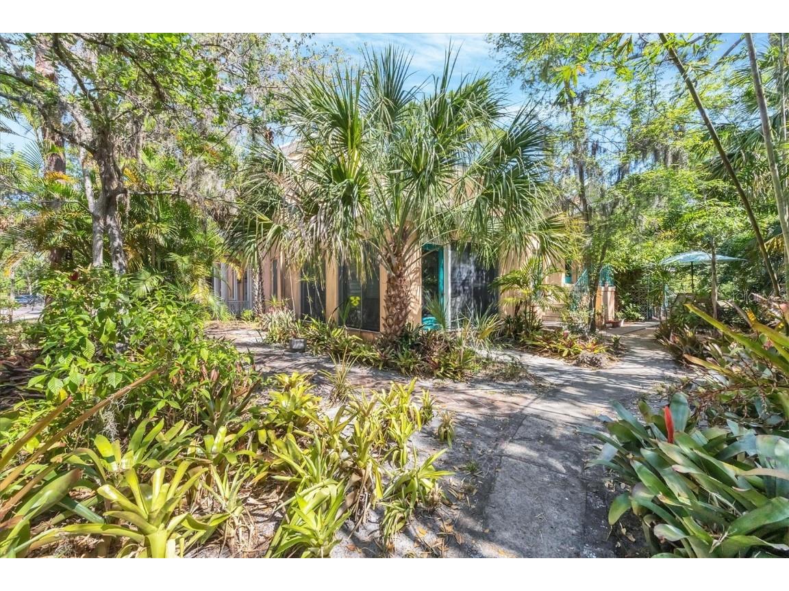 2315 Mcclellan Parkway Sarasota FL 34239 A4648019 image16