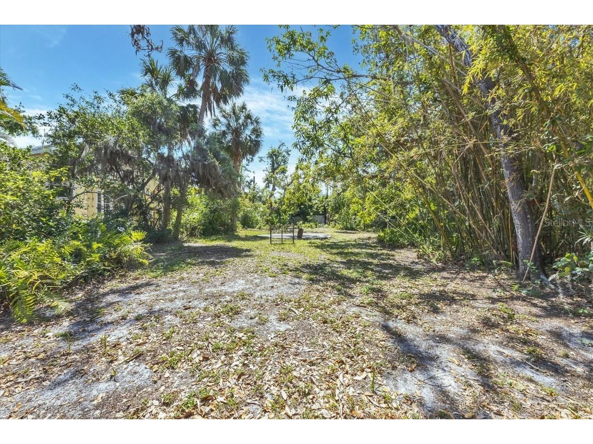 2315 Mcclellan Parkway Sarasota FL 34239 A4659498 image28